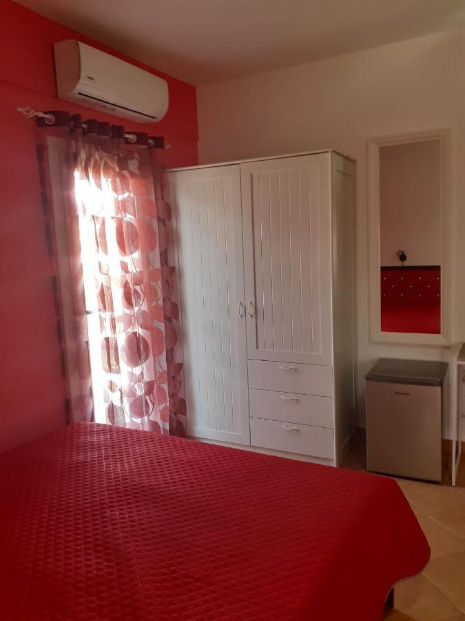 Guest House KrisHen Përmet Extérieur photo